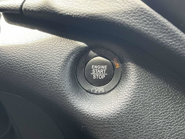 Used 2022 Jeep Cherokee Latitude Lux w/ Sun & Sound Group AWD/4WD image 34