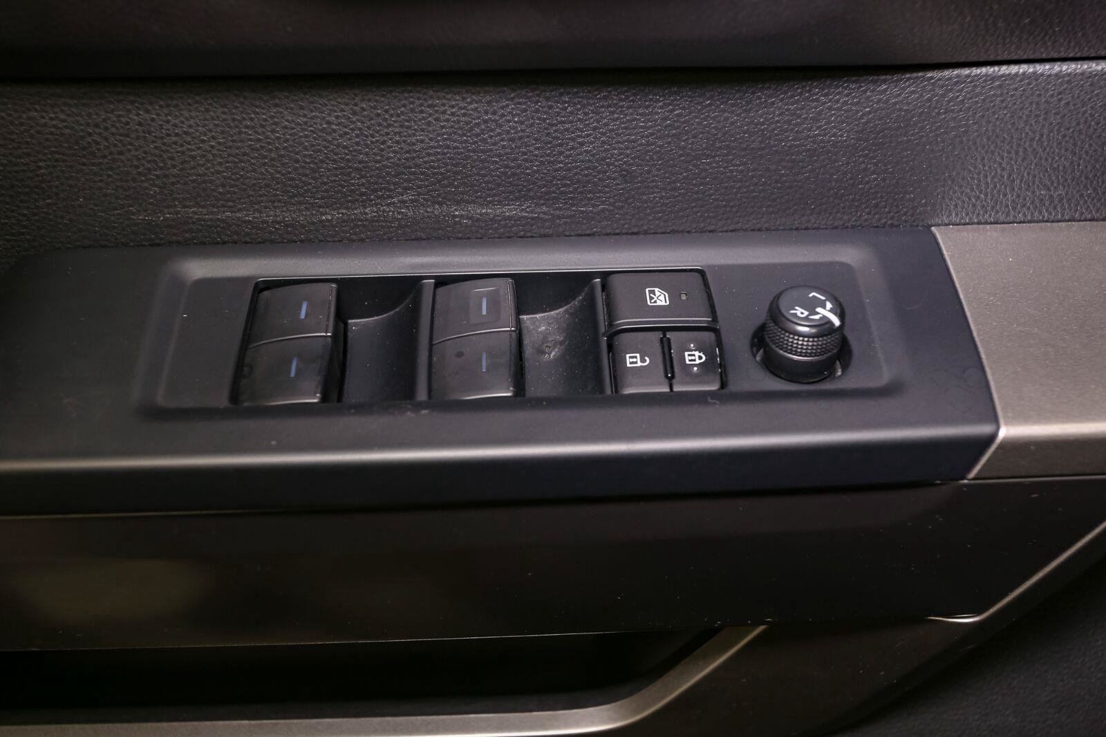 Used 2024 Toyota Tundra SR5 AWD/4WD image 39