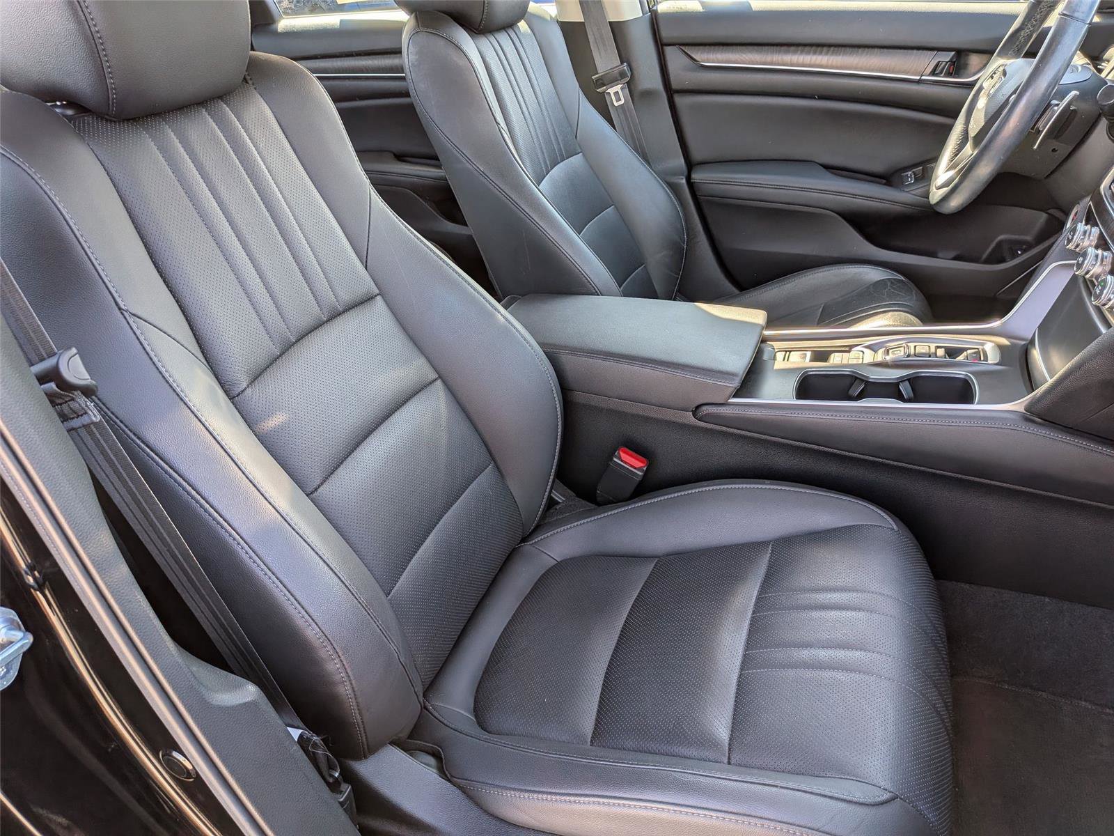 Used 2022 Honda Accord EX-L image 34