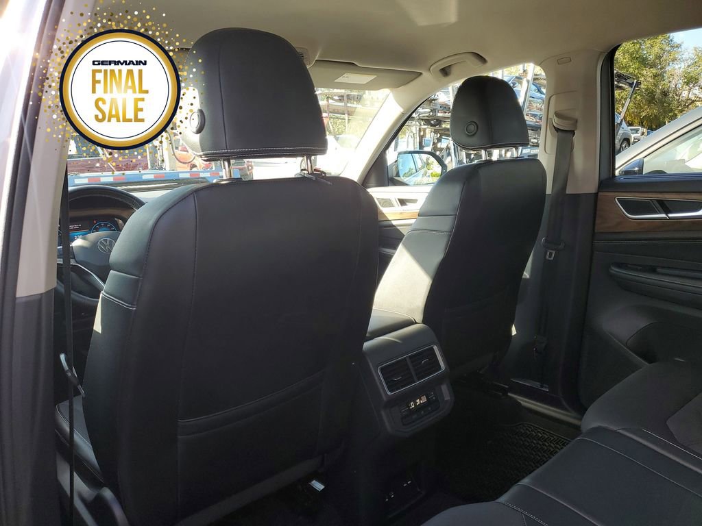 Used 2024 Volkswagen Atlas SE image 17