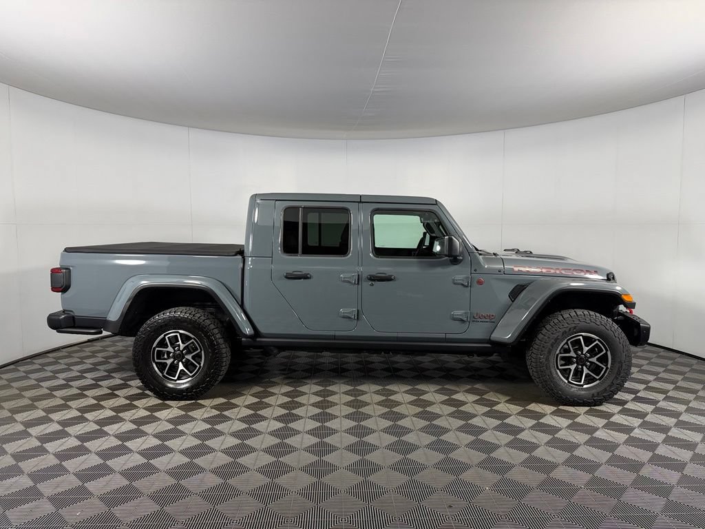 Certified 2025 Jeep Gladiator Rubicon AWD/4WD image 8