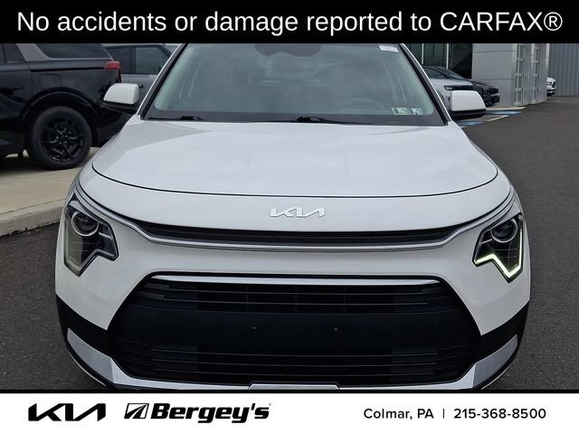 Certified 2024 Kia Niro LX FWD image 2