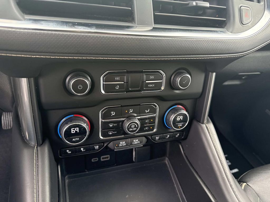Certified 2023 Chevrolet Suburban Premier image 24