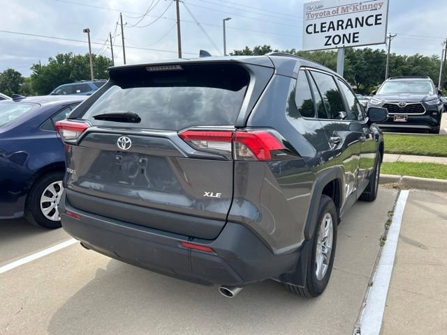 Used 2024 Toyota RAV4 XLE w/ Convenience Package FWD image 3