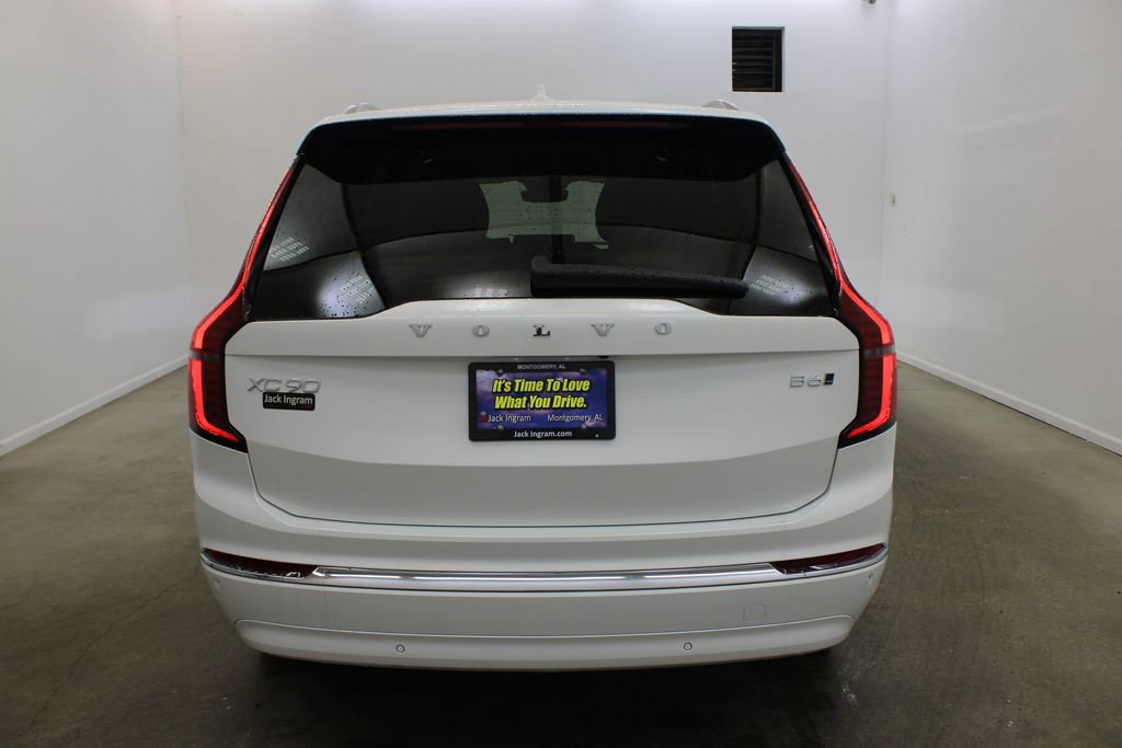New 2026 Volvo XC90 B6 Plus w/ Protection Package AWD/4WD image 4
