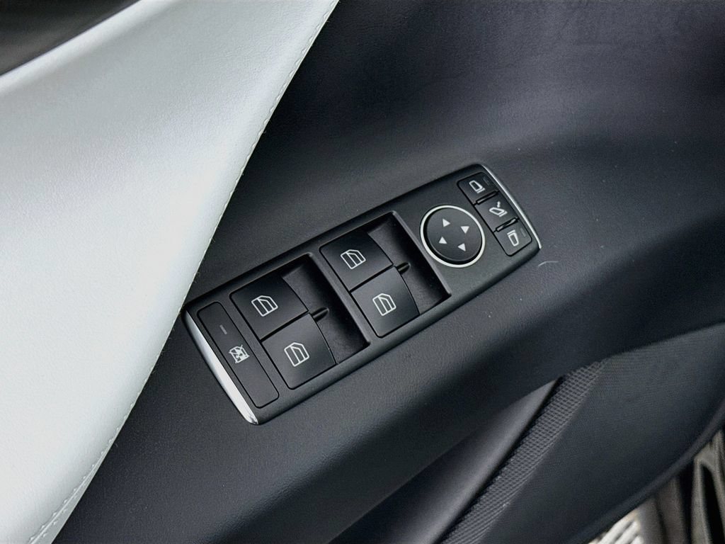 Used 2020 Tesla Model X Performance AWD/4WD image 18