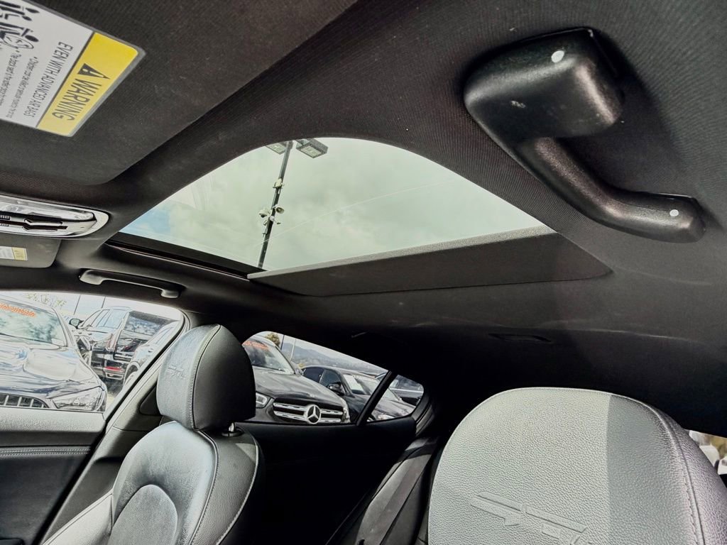 Used 2023 Kia Stinger GT-Line w/ Sun & Sound Package image 21
