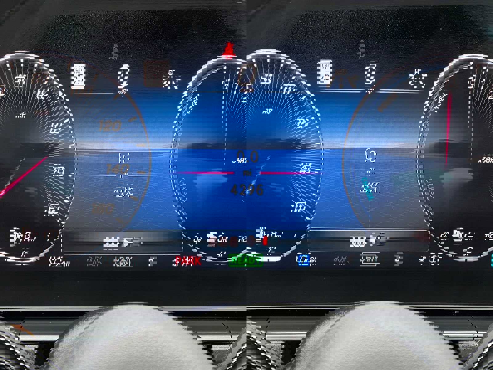 Used 2025 Mercedes-Benz GLE 450e 4MATIC image 25