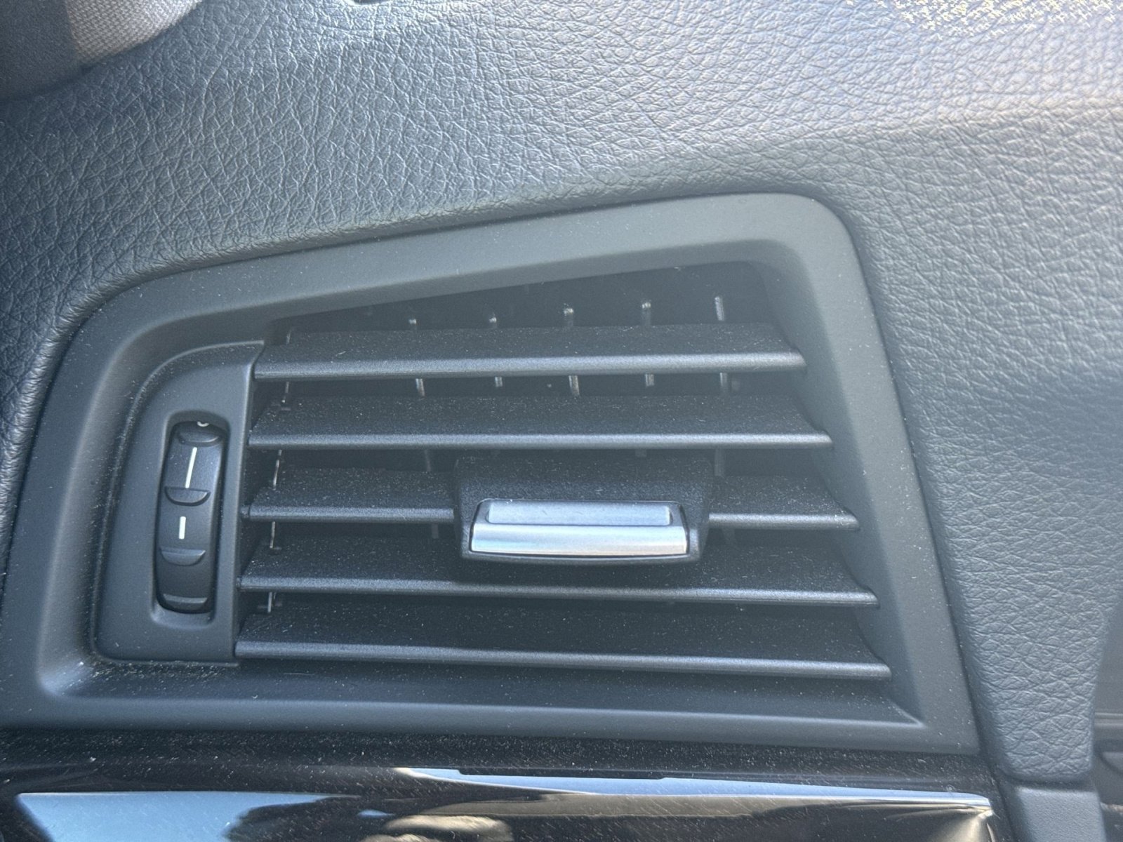 Used 2016 BMW 528i Sedan image 22