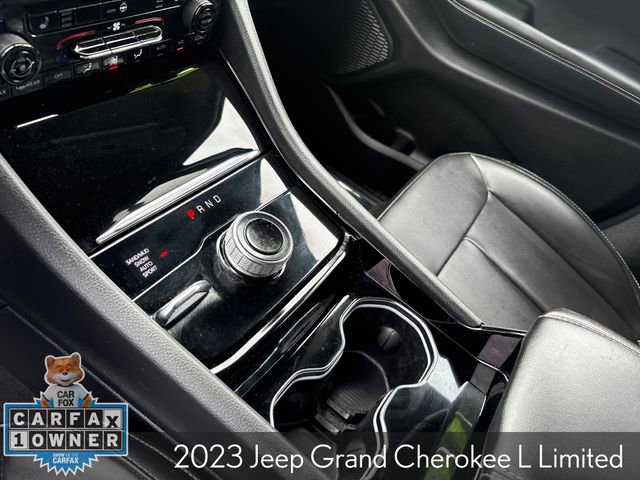 Used 2023 Jeep Grand Cherokee L Limited AWD/4WD image 27