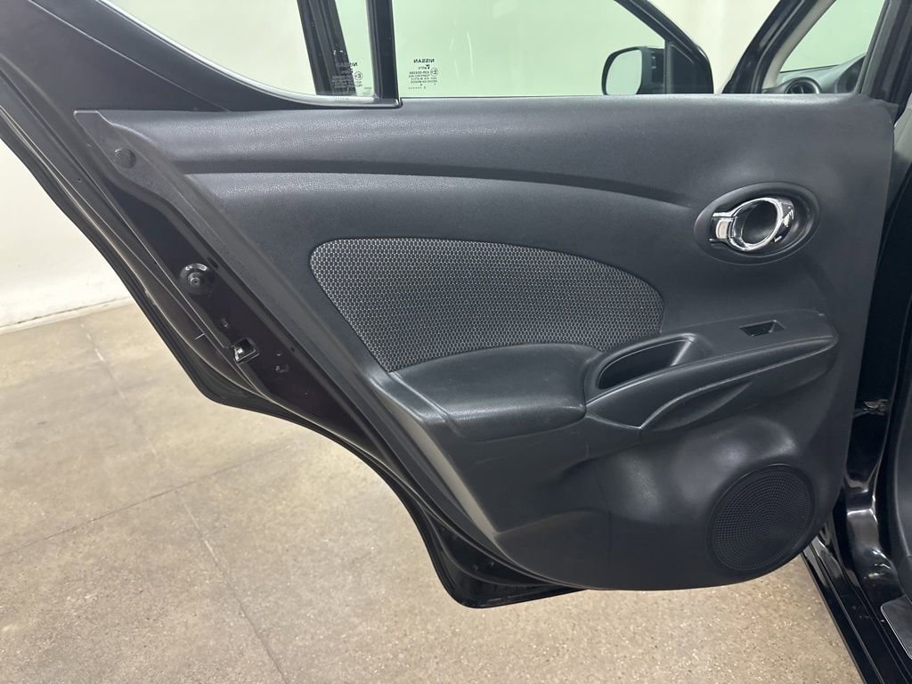 Used 2014 Nissan Versa SV image 25