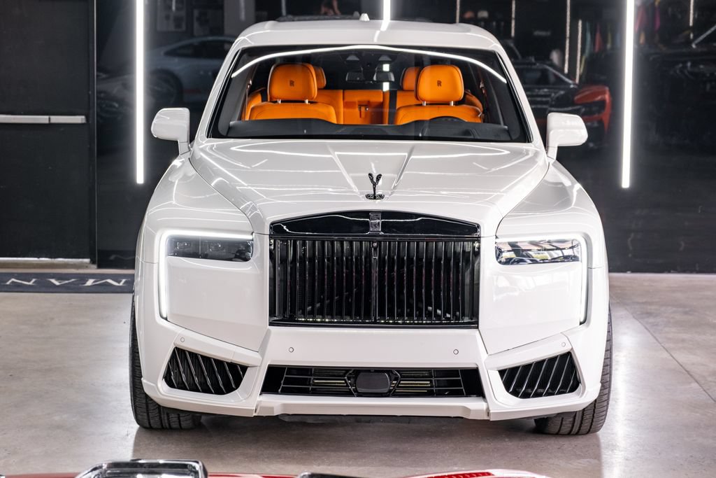 Used 2021 Rolls-Royce Cullinan AWD/4WD image 3