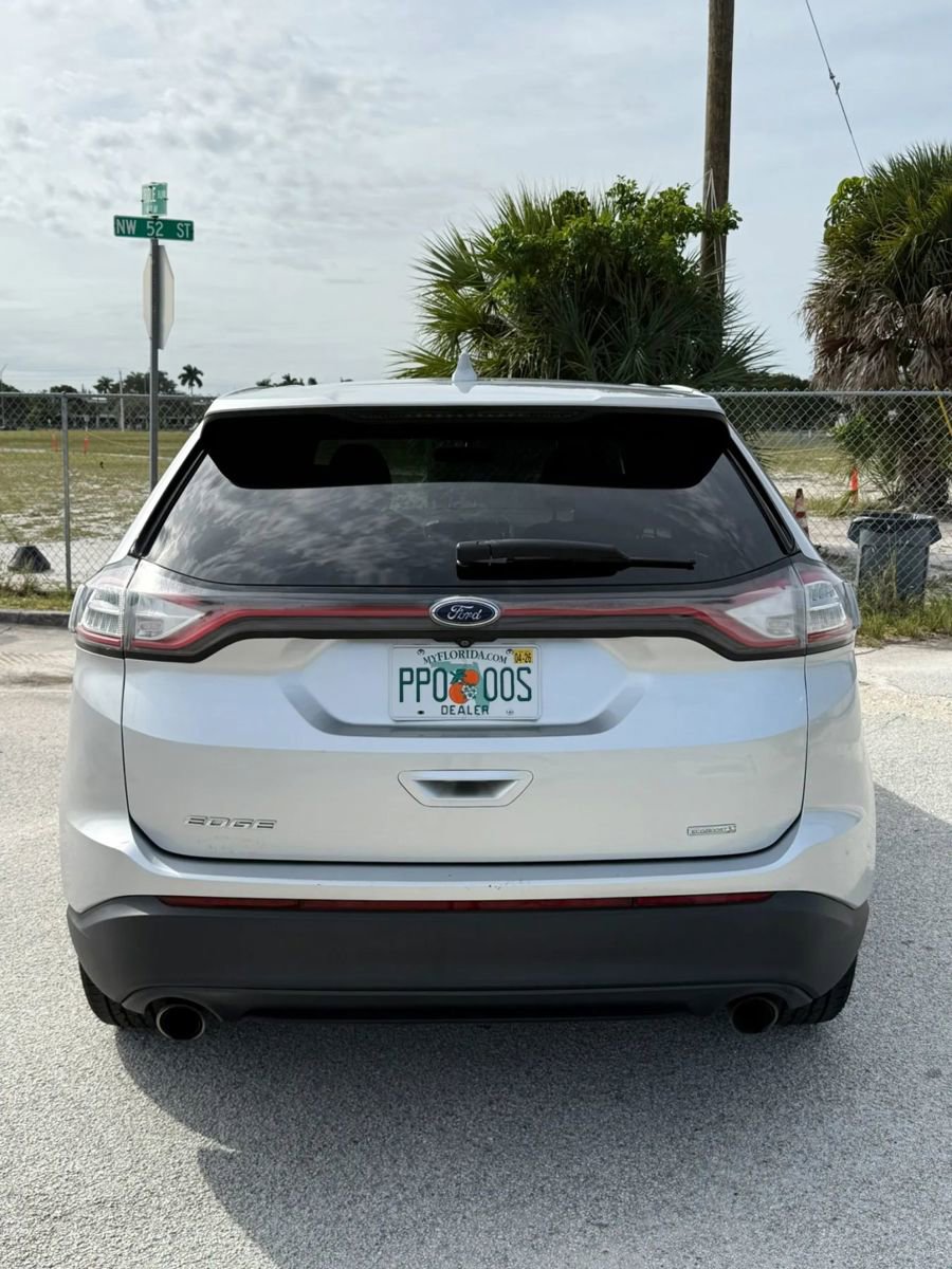 Used 2018 Ford Edge SE image 8