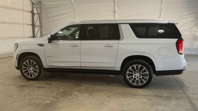 New 2026 GMC Yukon XL Denali w/ Denali Reserve Package RWD image 6