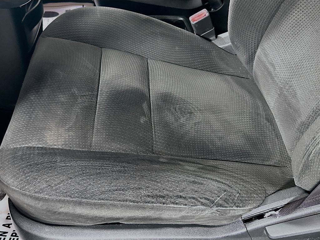 Used 2017 Dodge Grand Caravan SE image 16