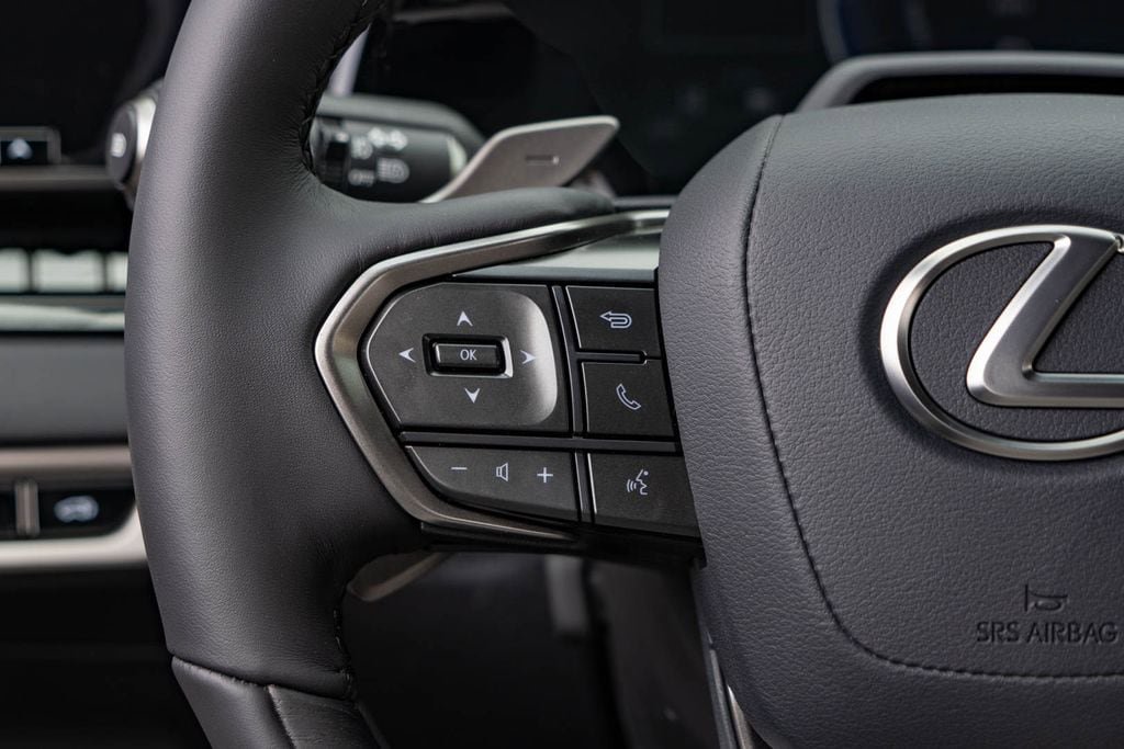 New 2026 Lexus RX 450h AWD image 21