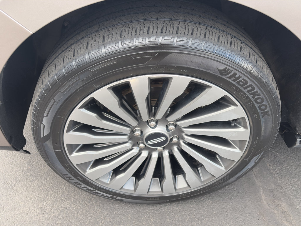 Used 2019 Lincoln Navigator Reserve AWD/4WD image 9