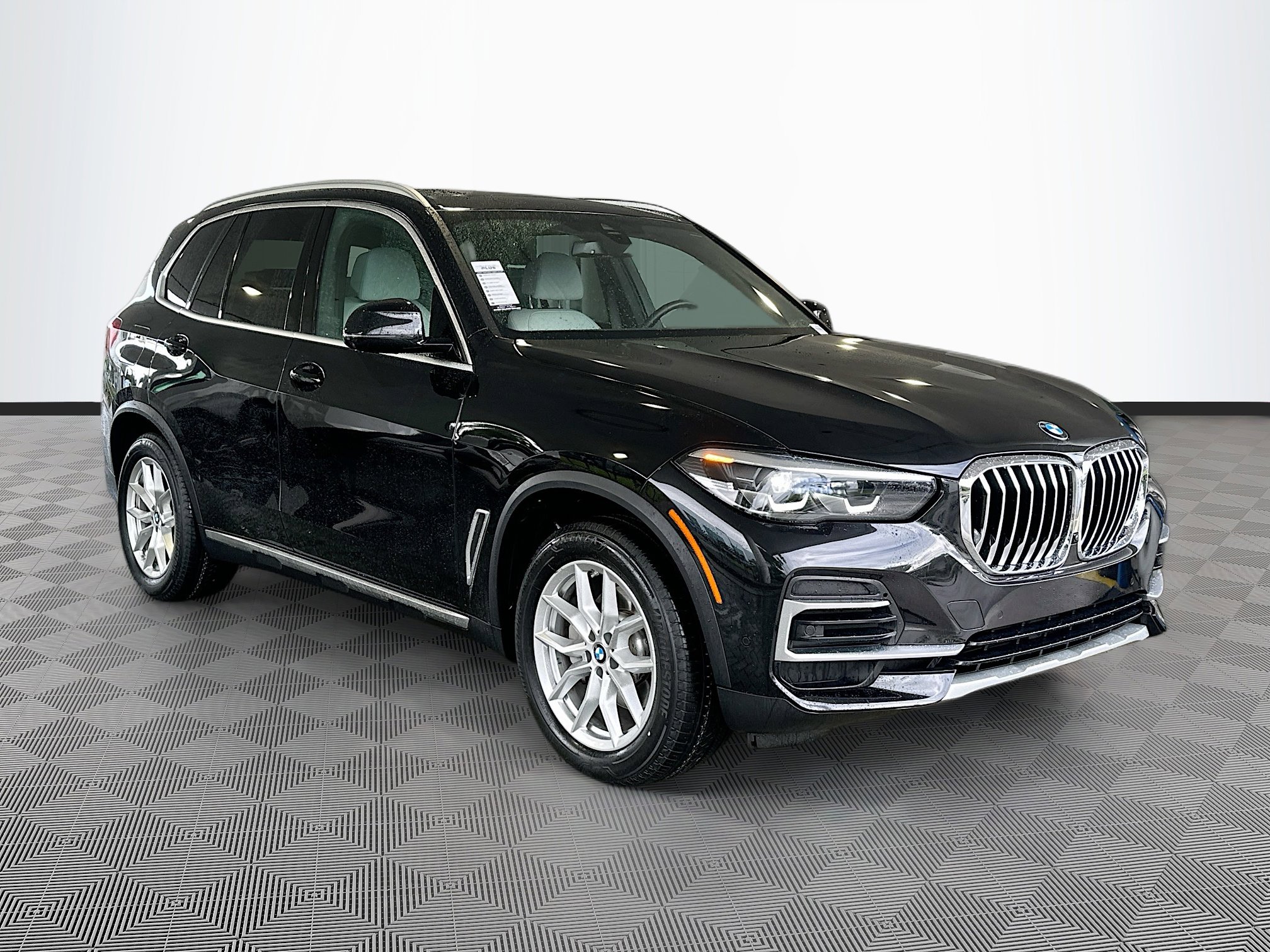 Certified 2023 BMW X5 xDrive40i w/ Luxury Seating Package video 1