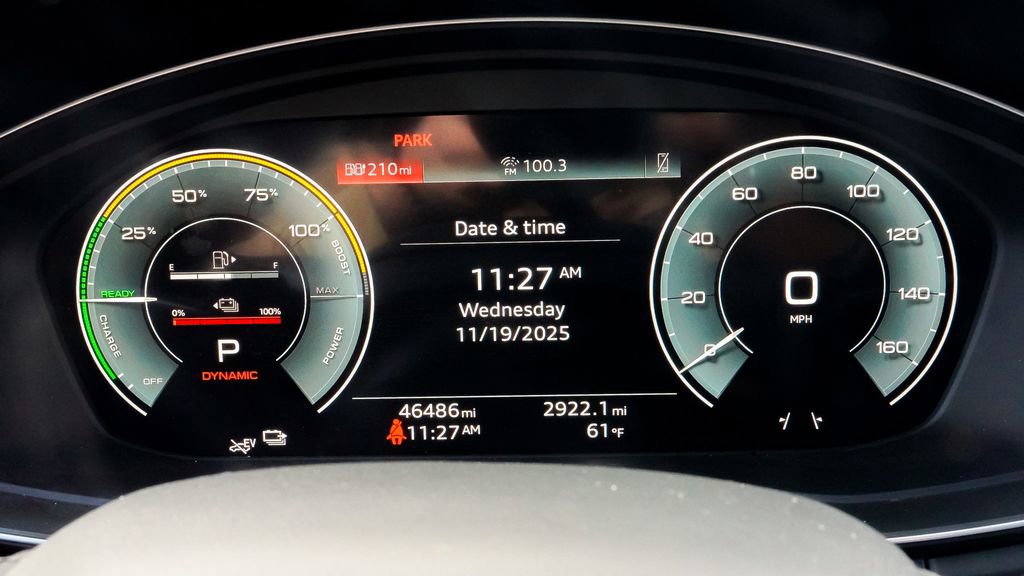 Used 2022 Audi Q5 e Premium w/ Convenience Package image 27