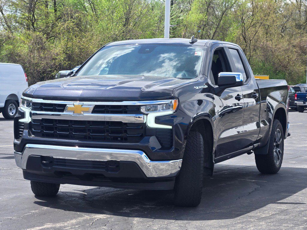 Certified 2024 Chevrolet Silverado 1500 LT AWD/4WD image 5