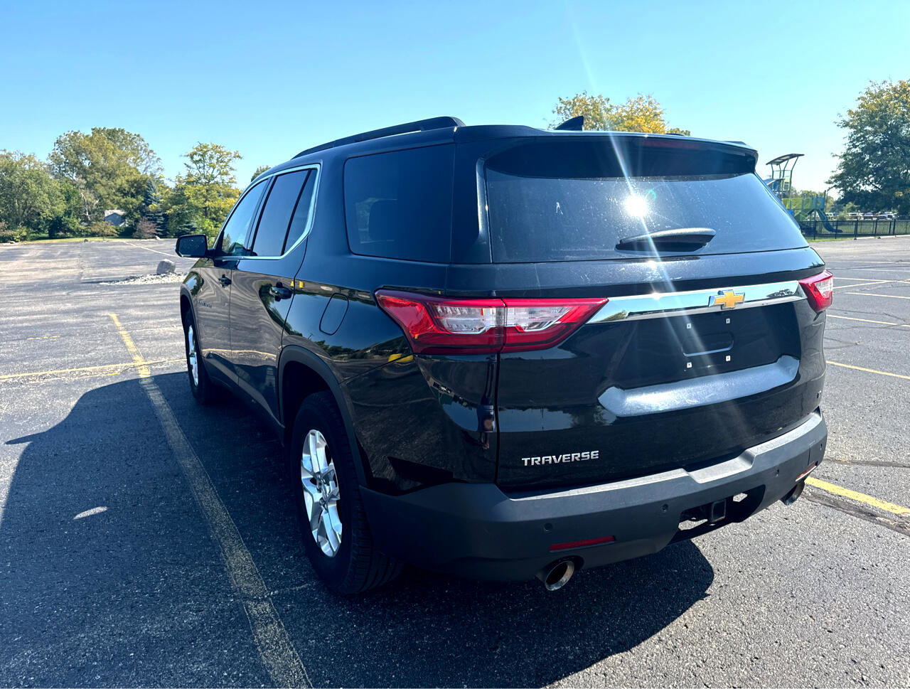 Used 2019 Chevrolet Traverse LT image 11