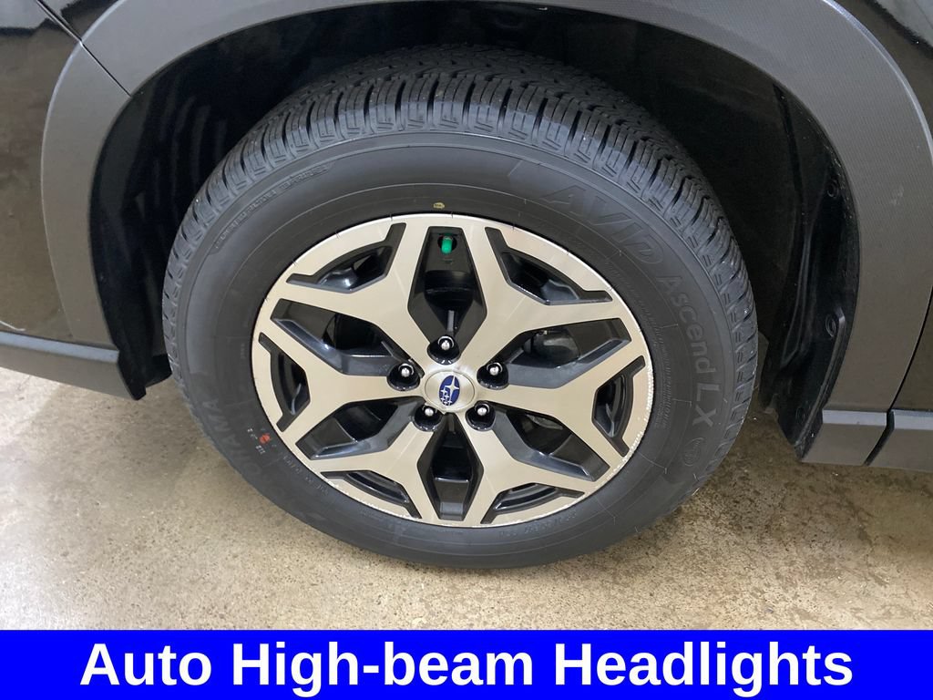 Certified 2022 Subaru Forester Premium AWD/4WD image 17