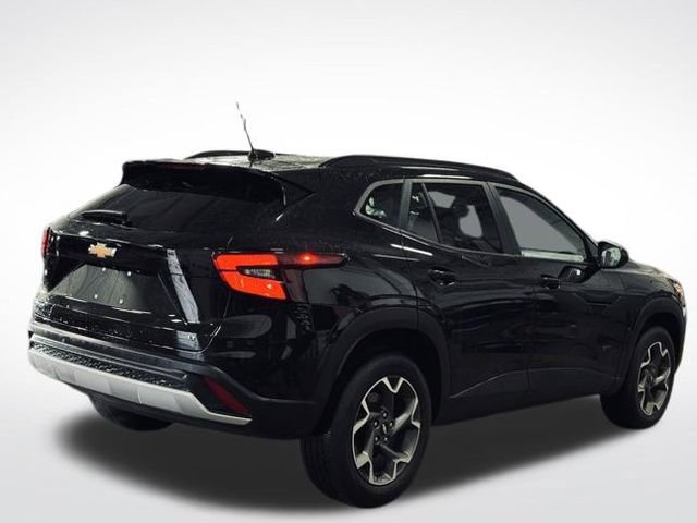 Used 2025 Chevrolet Trax LT image 6