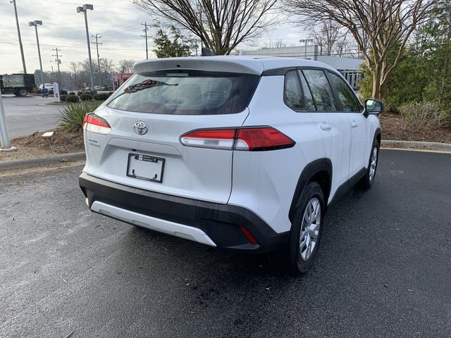 Used 2025 Toyota Corolla Cross L image 8