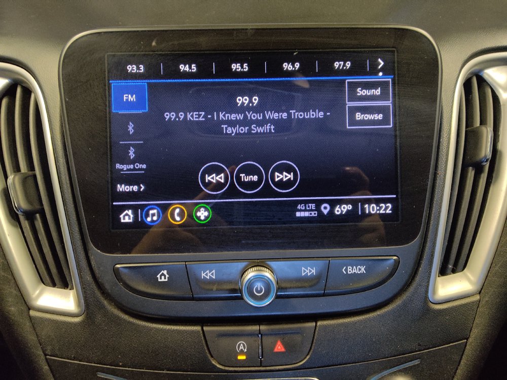 Used 2024 Chevrolet Malibu LS FWD image 25