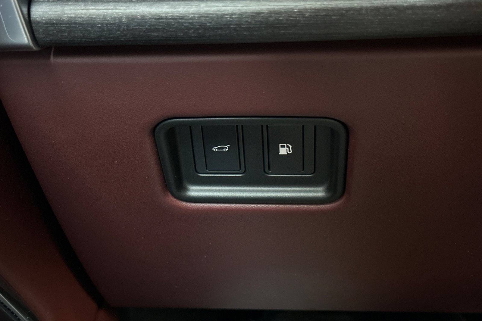 Used 2024 Land Rover Range Rover Autobiography image 32