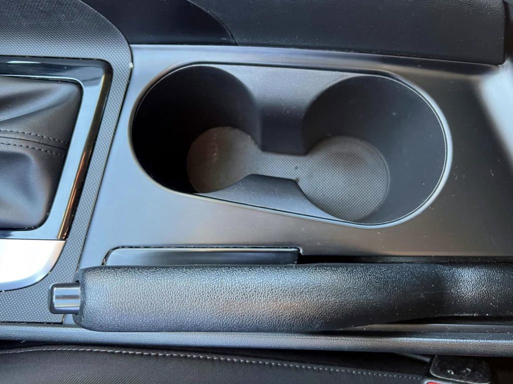 Certified 2022 Hyundai Elantra SEL image 34