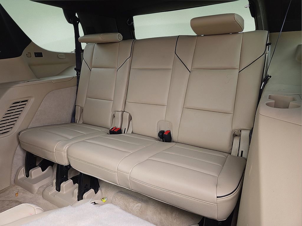 Used 2021 Cadillac Escalade Premium Luxury image 14