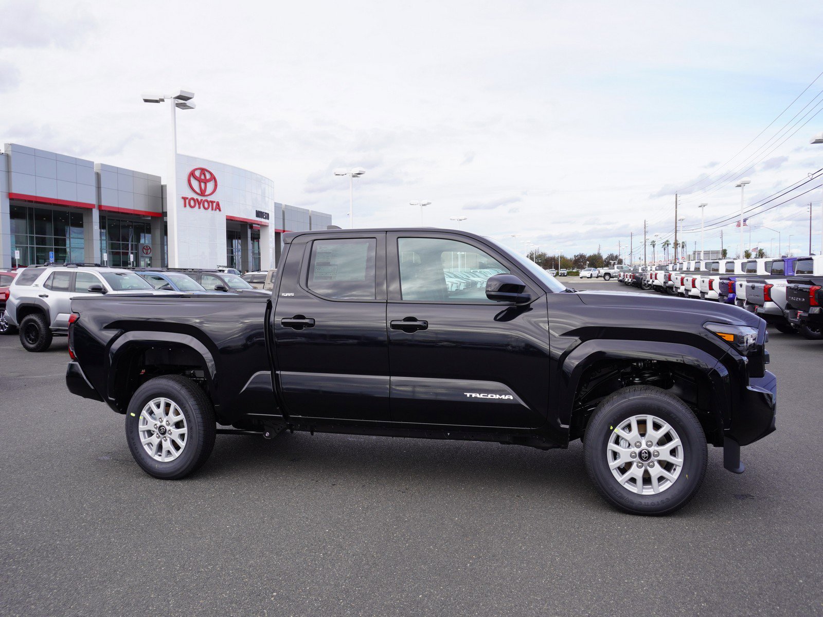 New 2026 Toyota Tacoma SR5 image 4