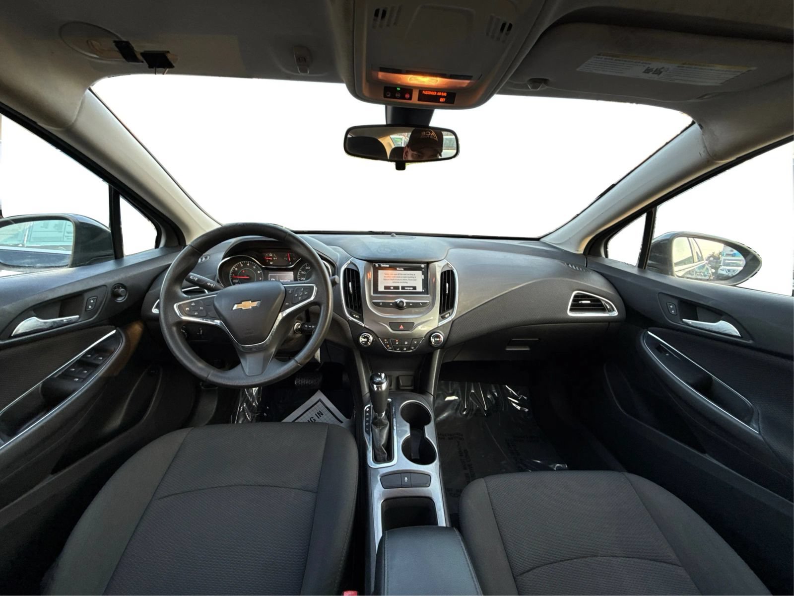 Used 2018 Chevrolet Cruze LT FWD image 23