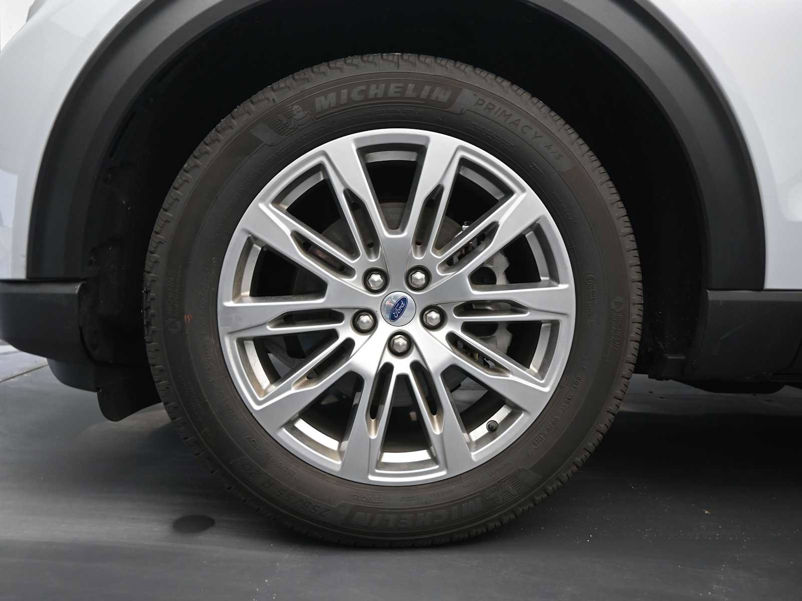 Used 2025 Ford Explorer Platinum image 10