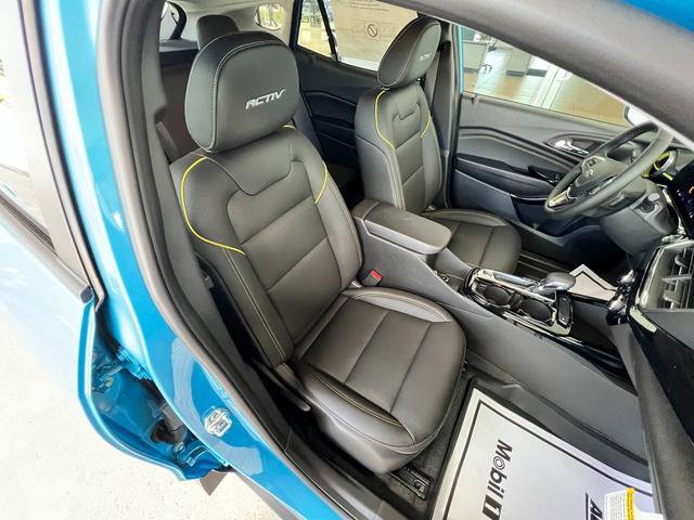 New 2025 Chevrolet Trax ACTIV w/ Driver Confidence Package image 23