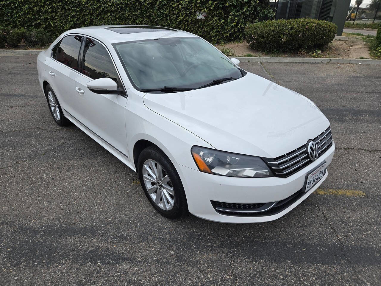 Used 2012 Volkswagen Passat 2.5 SEL image 9