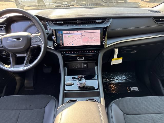 New 2026 Jeep Grand Cherokee Altitude AWD/4WD image 9