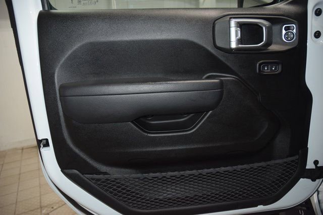 Used 2024 Jeep Wrangler Rubicon image 46