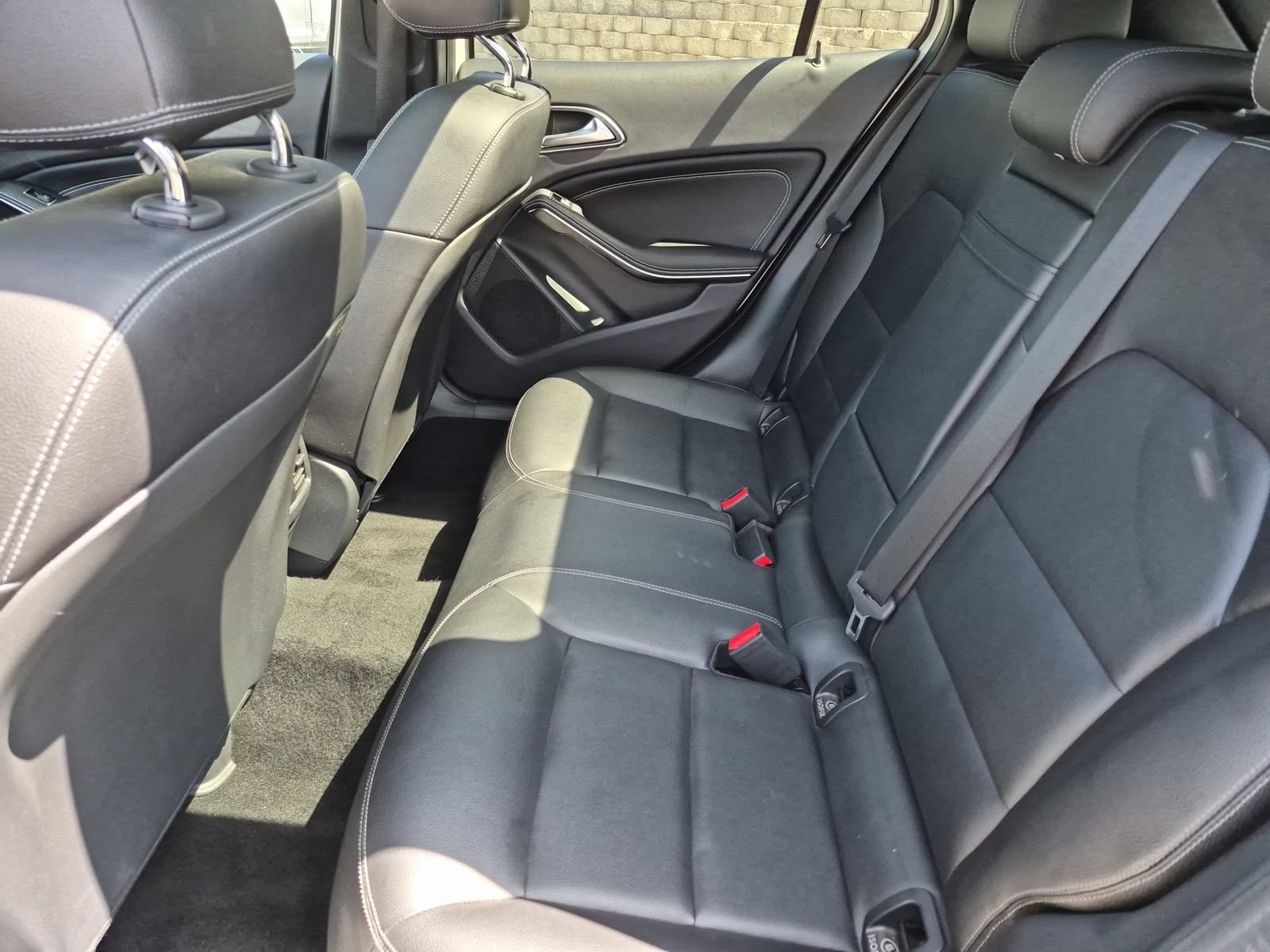 Used 2016 Mercedes-Benz GLA 250 4MATIC image 29