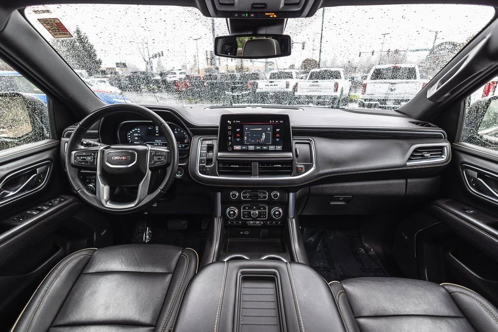 Used 2023 GMC Yukon XL SLT AWD/4WD image 18