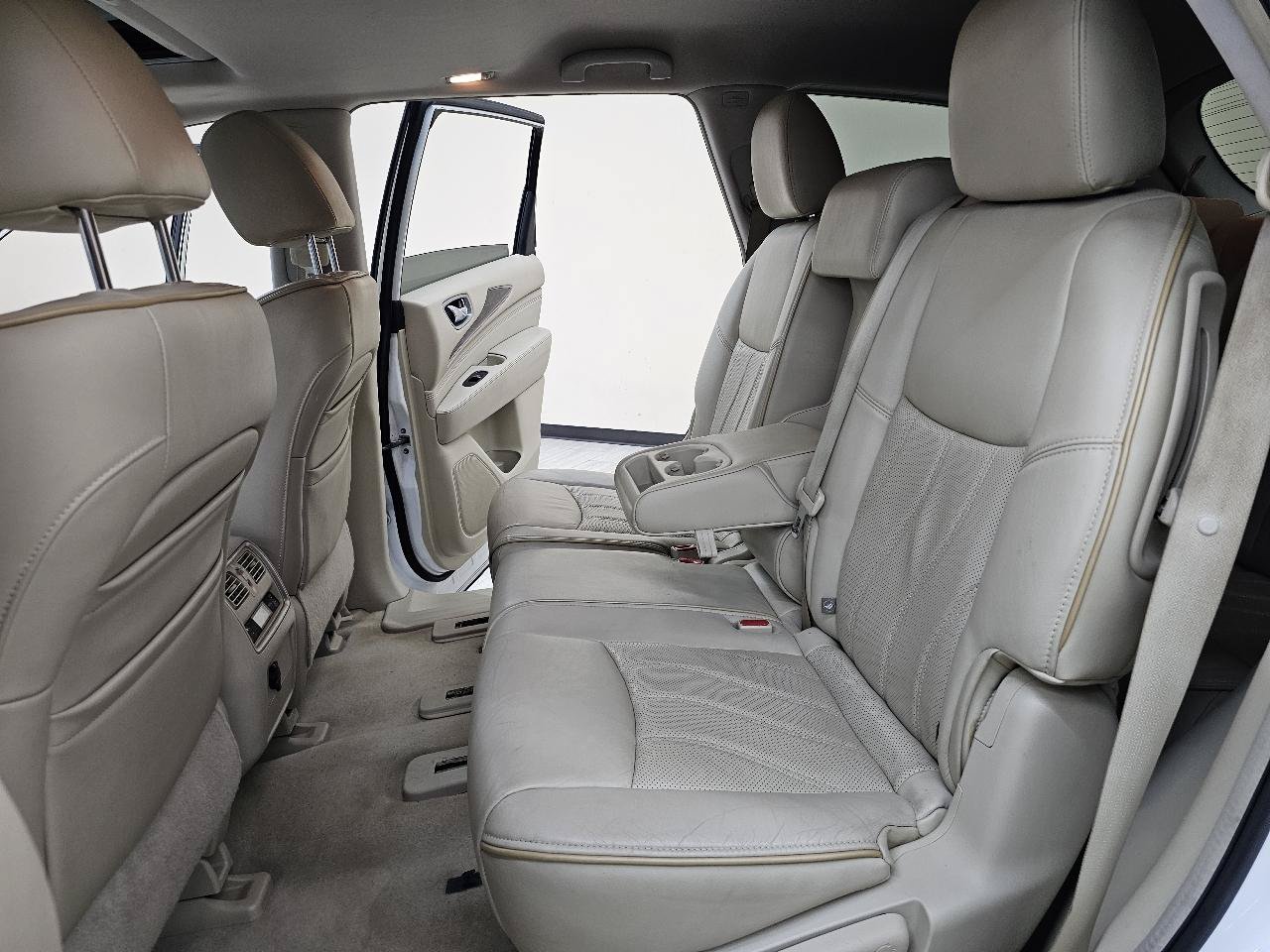 Used 2014 INFINITI QX60 FWD w/ Premium Plus Package image 25