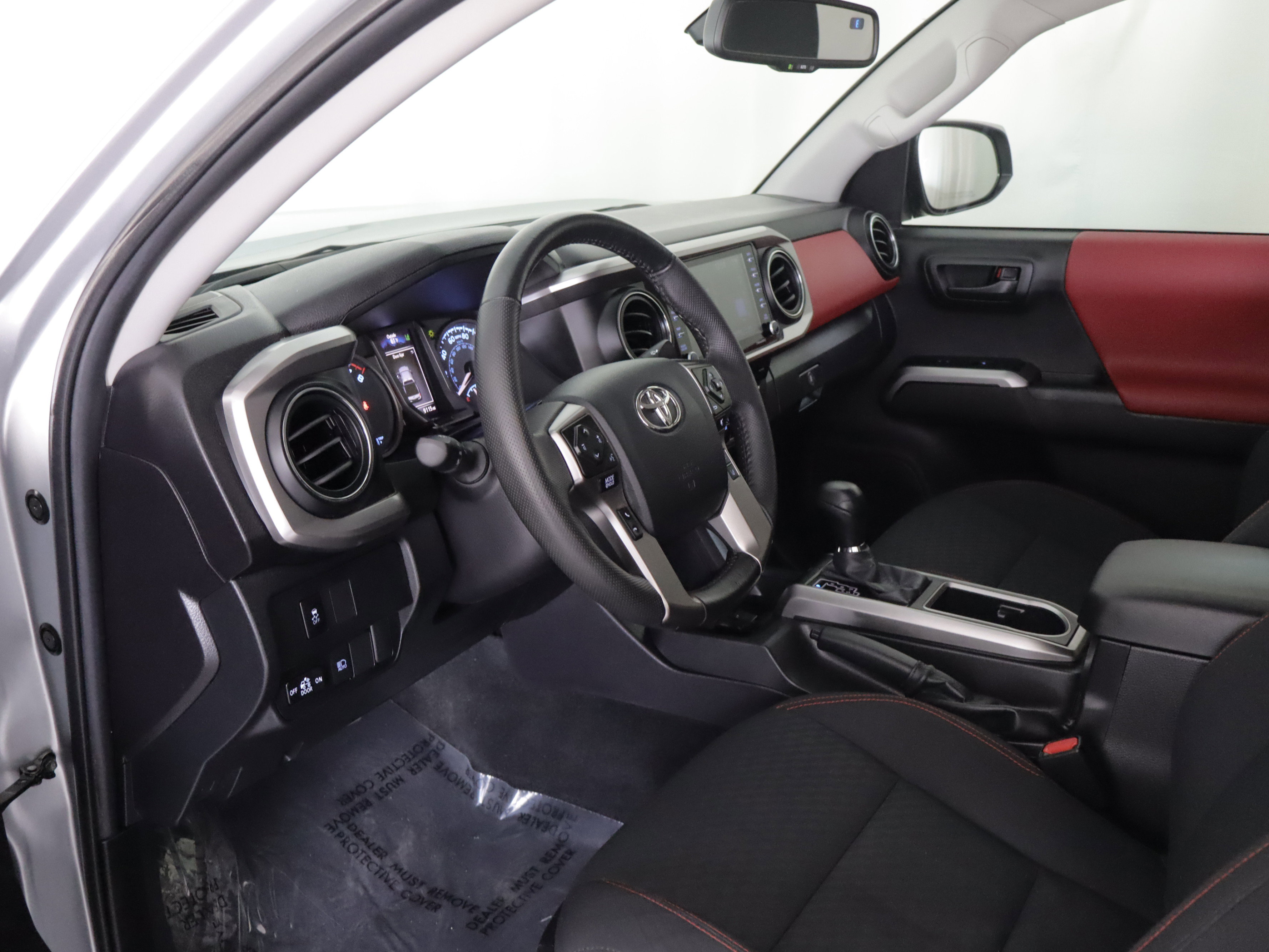 Used 2023 Toyota Tacoma SR5 image 9