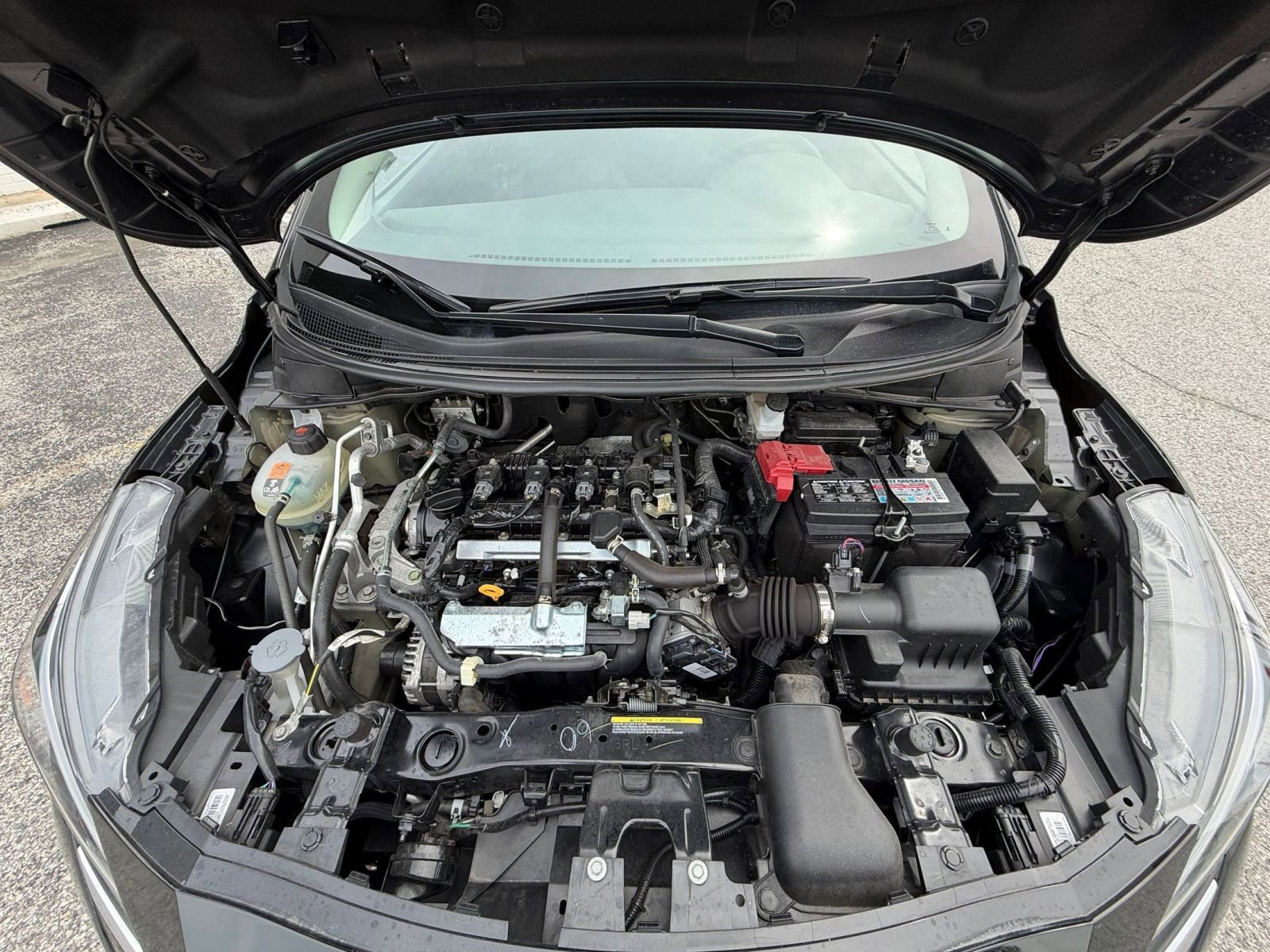 Used 2025 Nissan Versa SV FWD image 27