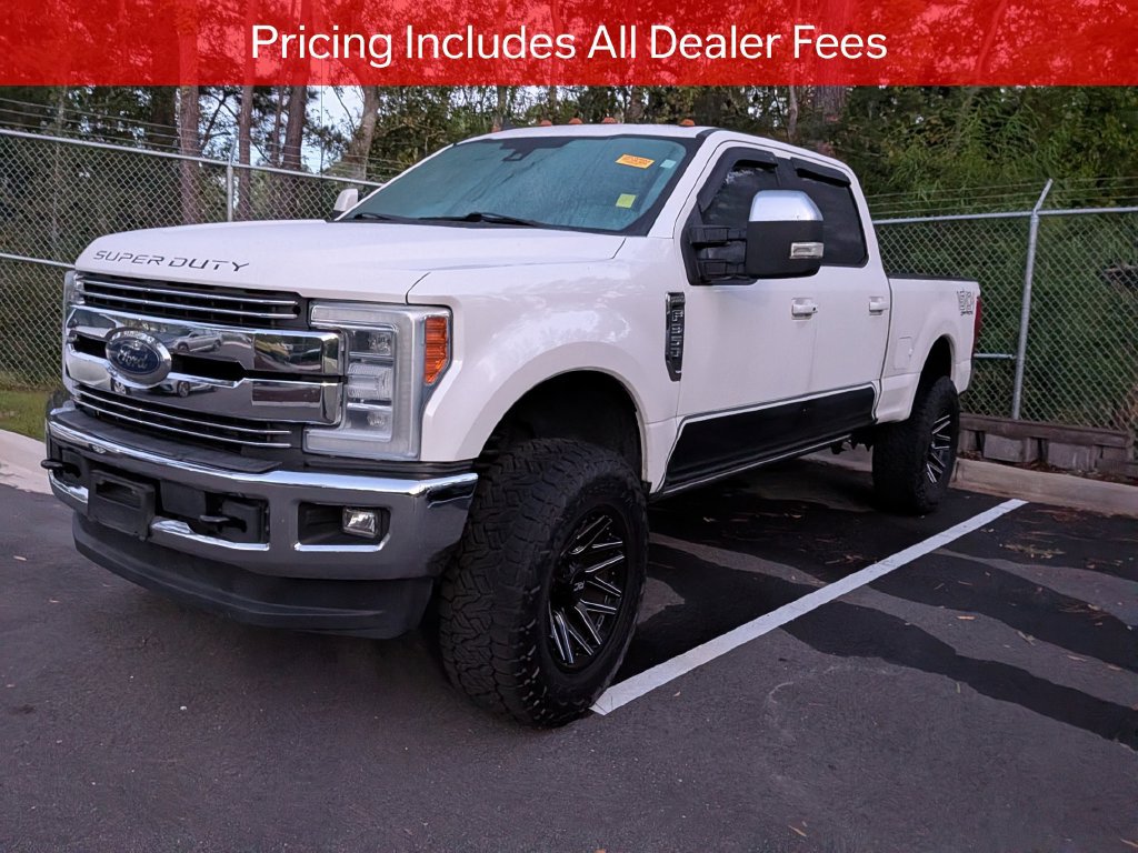 Used 2019 Ford F350 Lariat w/ Lariat Ultimate Package AWD/4WD image 3