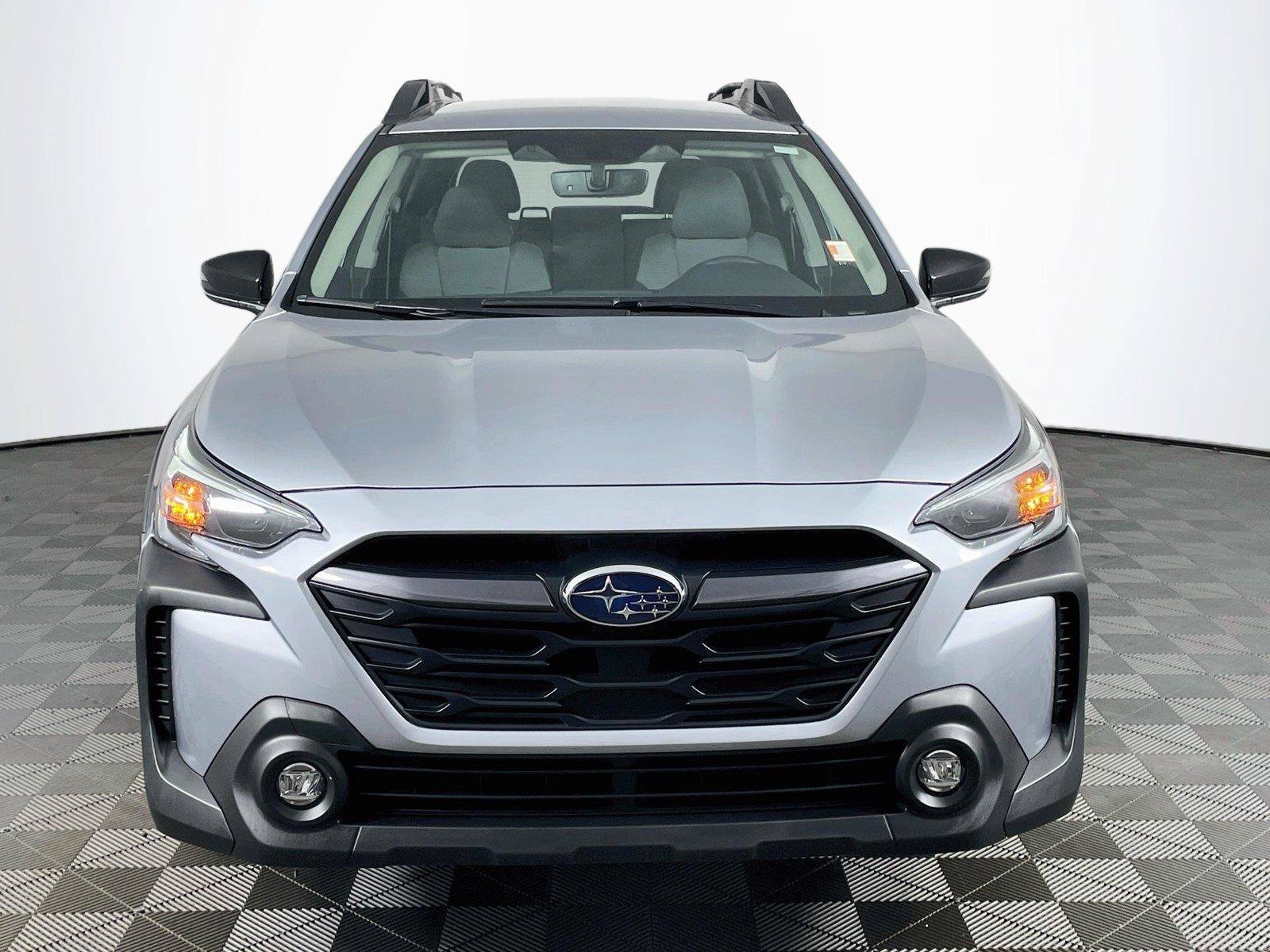 Certified 2025 Subaru Outback Premium w/ Popular Package #1A AWD/4WD image 2