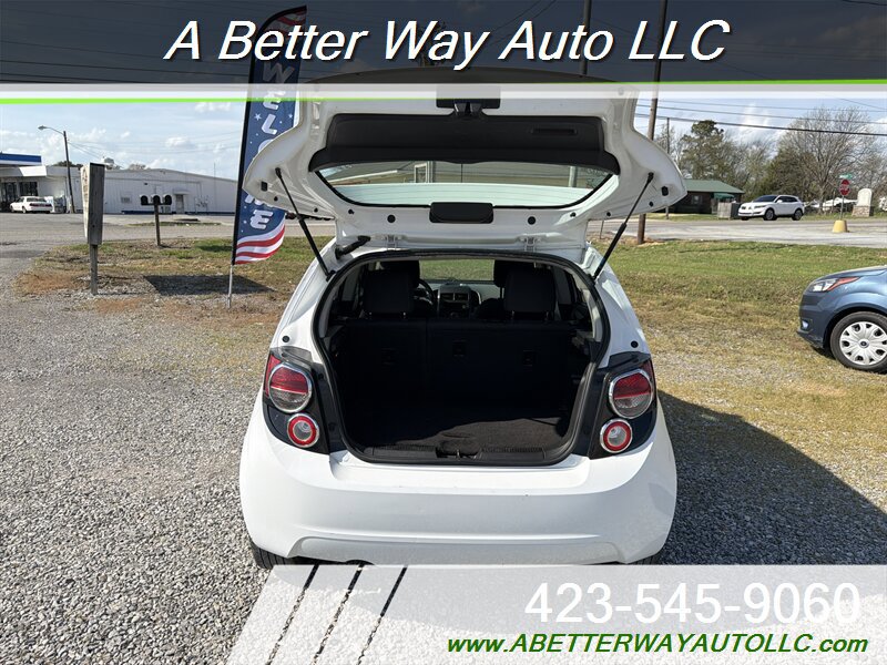 Used 2014 Chevrolet Sonic LT FWD image 12