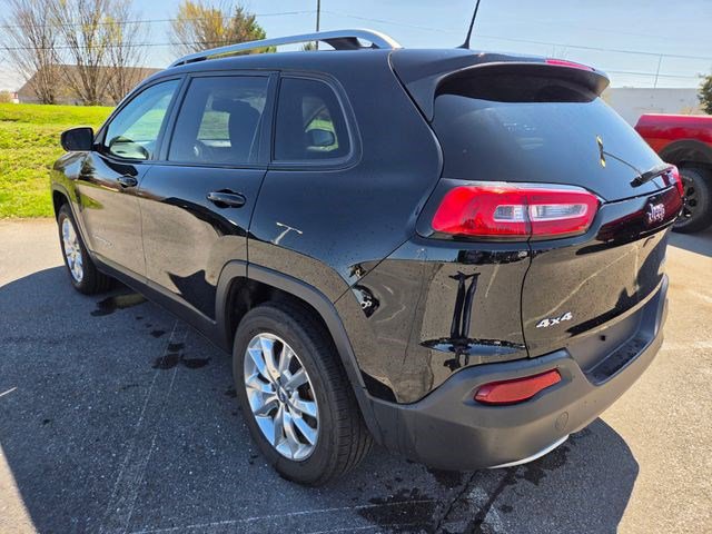 Used 2017 Jeep Cherokee Limited image 10