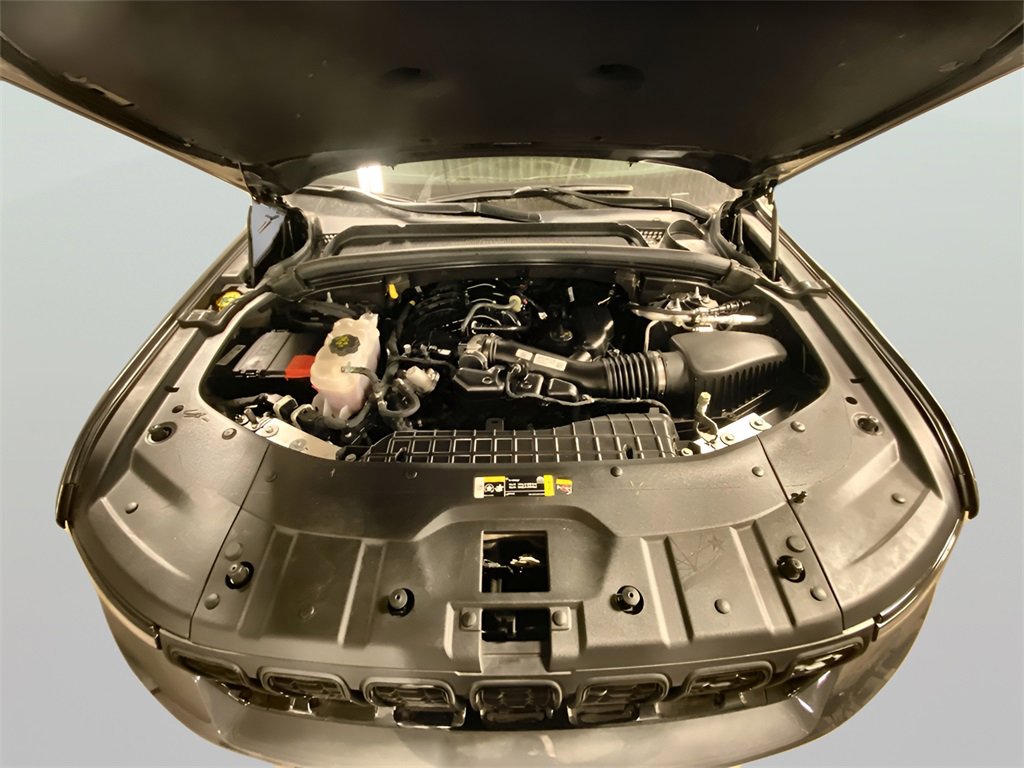 Used 2024 Jeep Grand Cherokee Altitude image 9