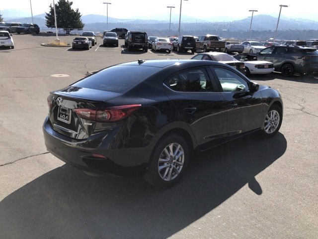 Used 2016 MAZDA MAZDA3 i Touring w/ Popular Equipment Package image 9
